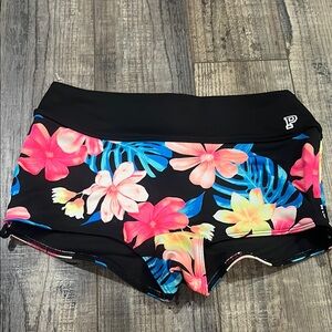 🩷Victoria's Secret Black and Pink Swim Shorts🩷